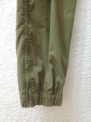 Pantalones cargo Pull&Bear verdes