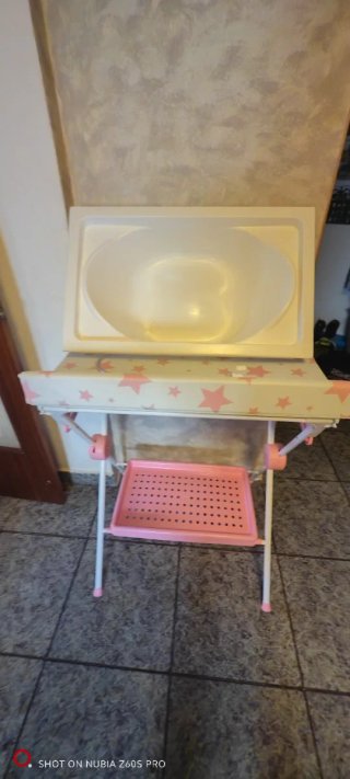Bañera y cambiador para bebé