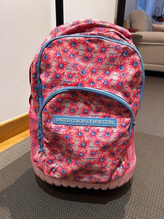 Mochila con ruedas floral