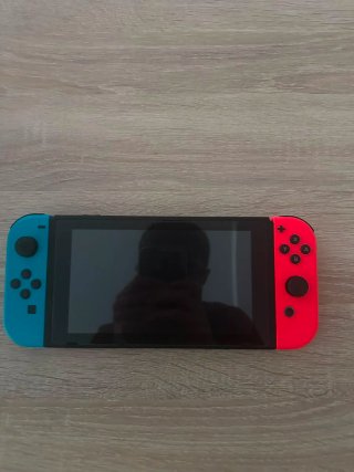 Nintendo Switch Azul y Rojo