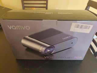Mini proyector Vamvo L4200 Home Theater. Uso:1 vez