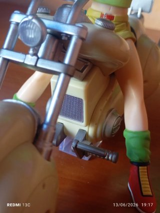 Figura Lunch Dragon Ball Motocicleta