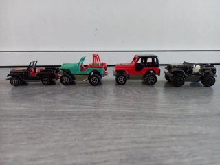 Lote 4 Jeeps Majorette 4x4