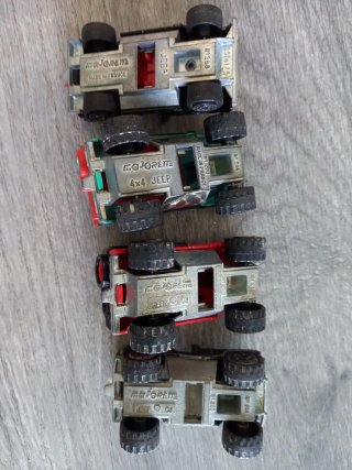 Lote 4 Jeeps Majorette 4x4