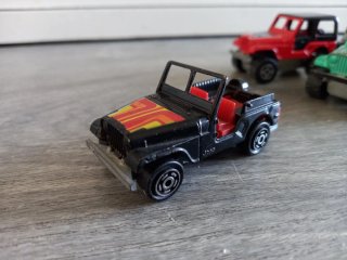 Lote 4 Jeeps Majorette 4x4