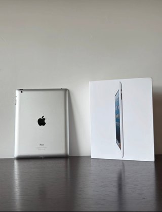 iPad 4ª Gen Plata/Blanco