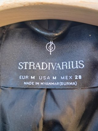 Chaqueta motera Stradivarius Talla M