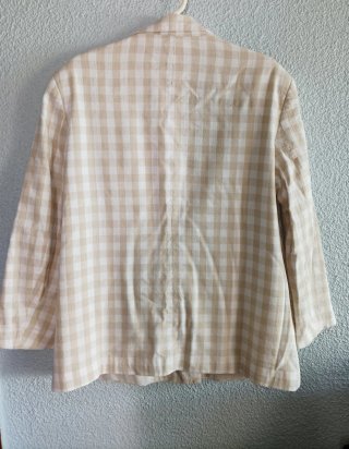 Chaqueta Zara cuadros beige y blanco