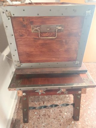 Baúl Arca con Mesa Decorativa