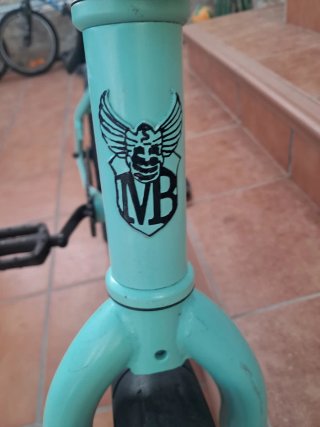 Bicicleta BMX azul