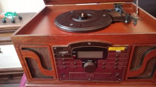 Equipo de música vintage madera y plata