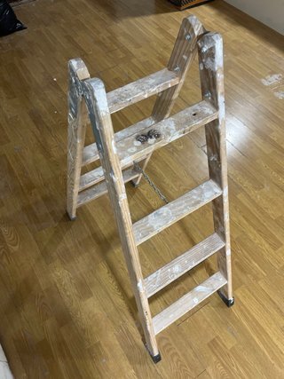 Escalera de madera PLADUR