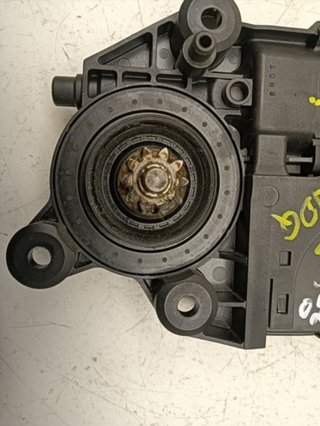 MOTOR ELEVALUNAS DELANTERO IZQUIERDO RENAULT MEGA