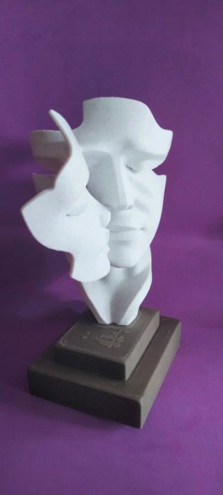 Busto amantes beso escultura
