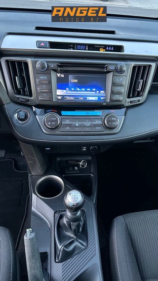 Toyota RAV4 2015