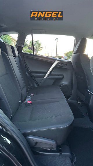 Toyota RAV4 2015