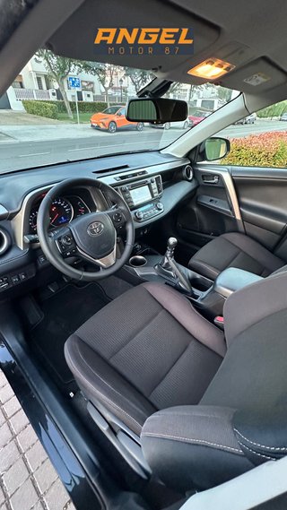 Toyota RAV4 2015