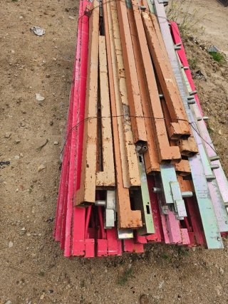 Mecano de encofrado metálico marca fermar 200m2.