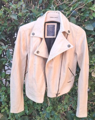 Chaqueta Piel Guess  Talla S en muy buen estado