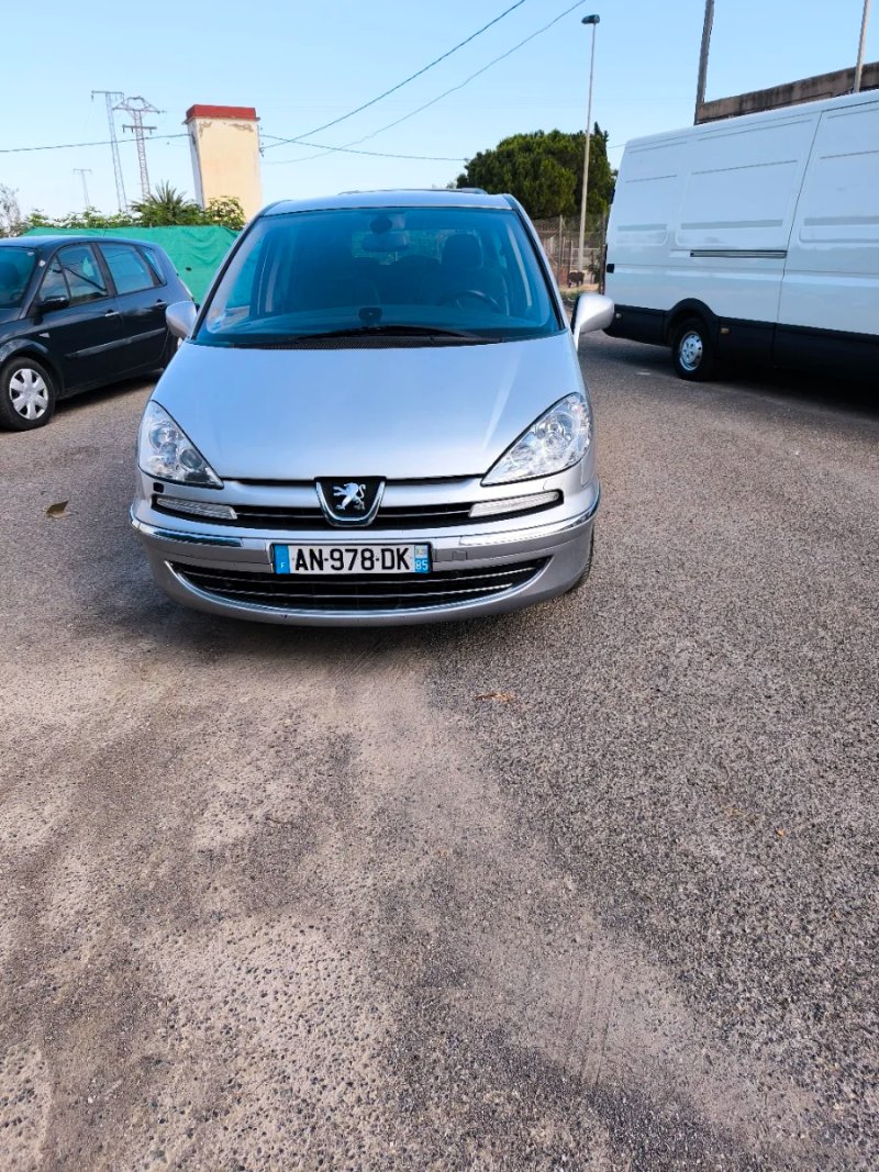 Peugeot 807 2010 - foto 1