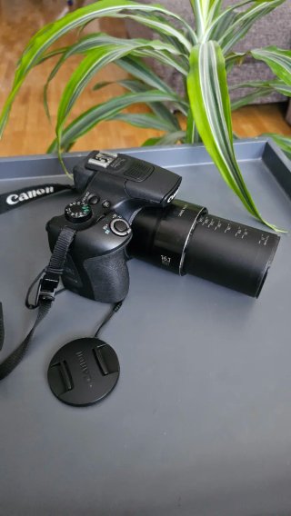 ​Cámara Canon PowerShot SX60 HS + Accesorios