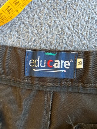 Pantalón uniforme Educare sin estrenar