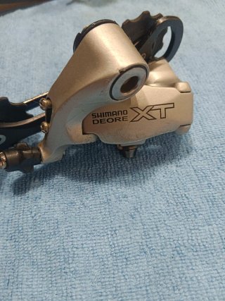 Desviador trasero Shimano XT