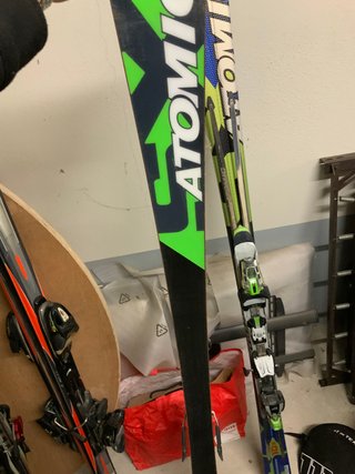 Esquís Atomic SX10 Verdes con Fijaciones