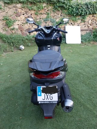 Kawasaki J300 ABS Scooter 2017