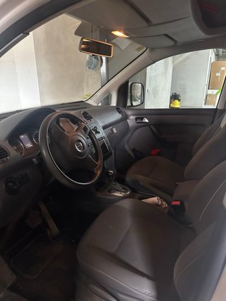 Volkswagen Caddy 2011