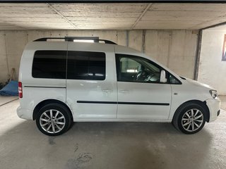 Volkswagen Caddy 2011