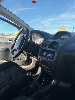 Peugeot 206 2004