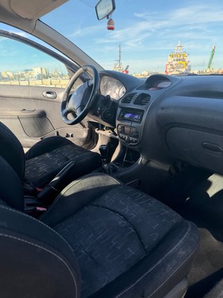 Peugeot 206 2004