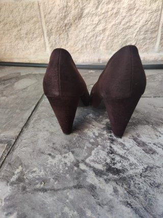 Zapatos de tacón Stradivarius marrones