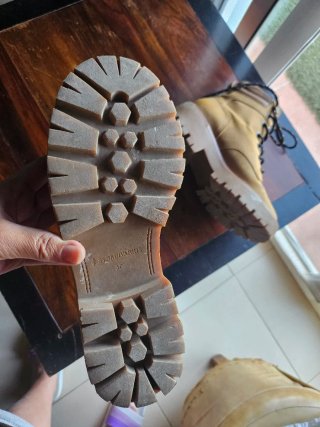 Botas de montaña marrones