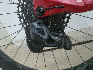 Bicicleta Berria Mako HP Híbrida Eléctrica