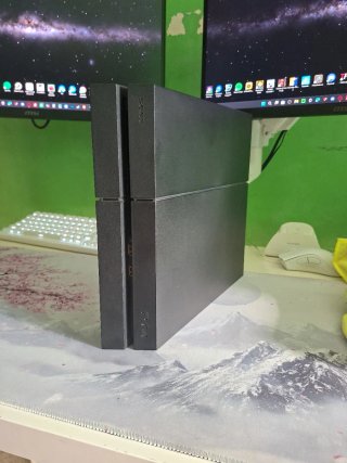 PS4 500GB Negra + Mando + NBA Live 16