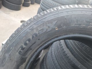 235 65 R17 104V M+S - 1 neumático +90%