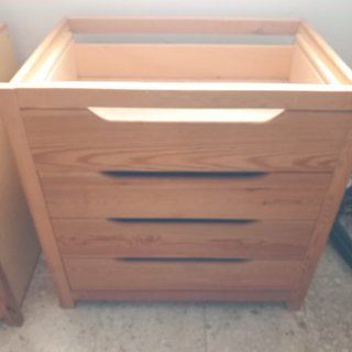 2 Cajoneras de madera 4 cajones