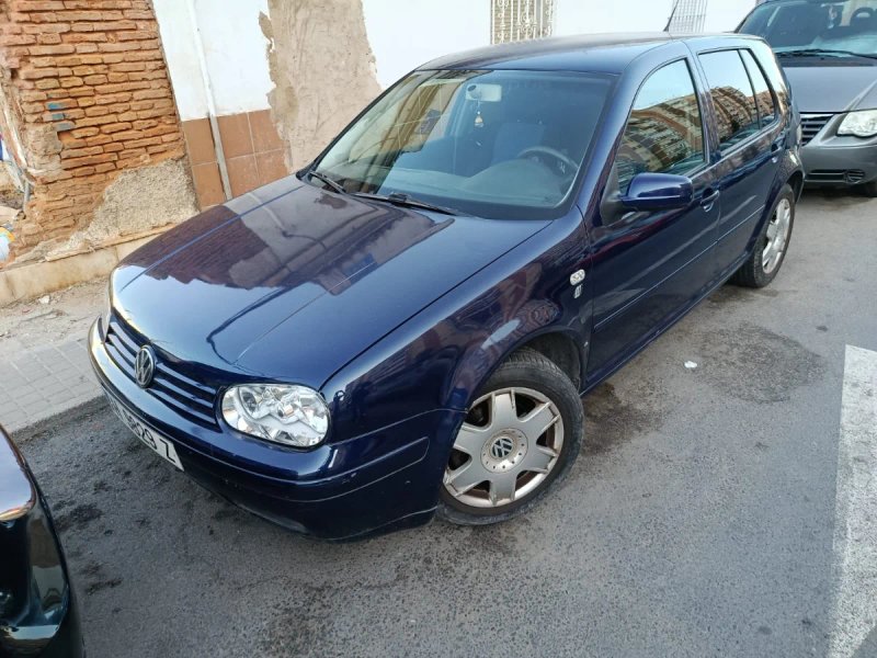 Volkswagen Golf 1999 - foto 1