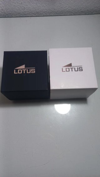 Reloj Lotus modelo L38