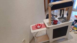 Cuineta de joguina de fusta
