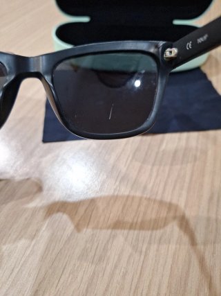 Gafas de sol Tous originales de mujer azules.