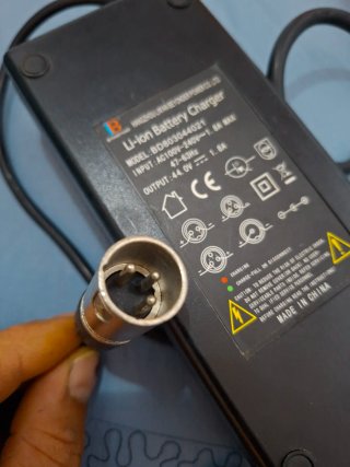 Cargador Li-ion Batería BD803044021
