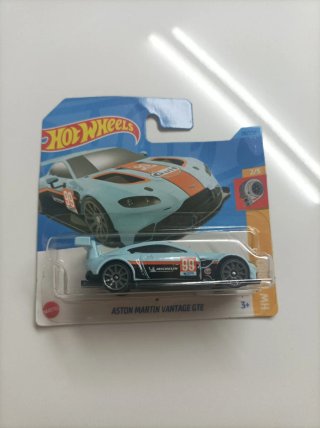 Hot Wheels Aston Martin Vantage GTE Gulf 99