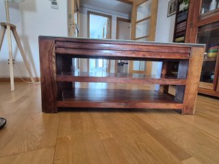 Mesa de salón de madera Colonial y cristal