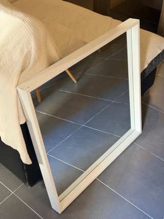 Espejo Nyssaedal cuadrado Ikea Madera y Cristal
