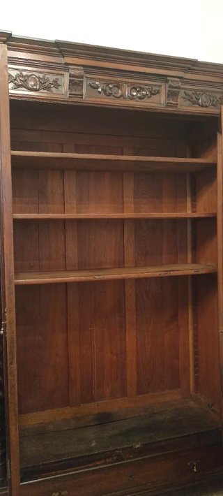 Armarios de madera maciza vintage