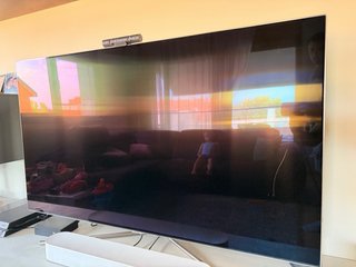 Samsung TV 55'' 2018 con pequeño rayajo en la pant