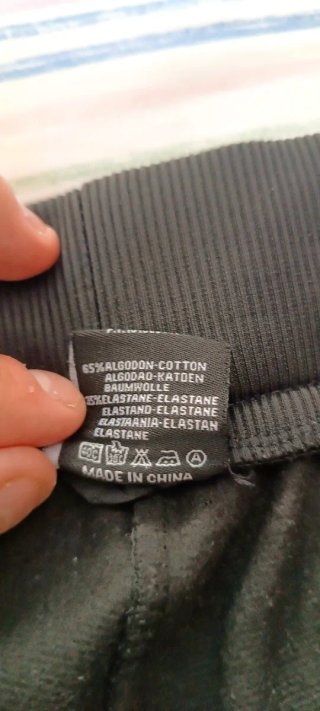 Pantalón Adidas deportivo